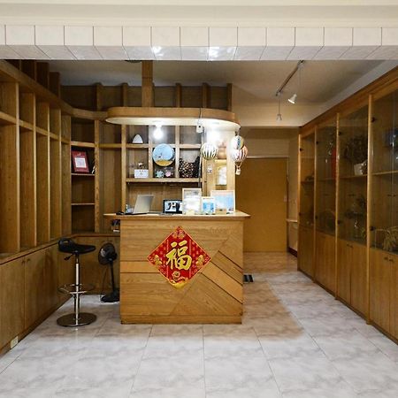 Ariyoshi Ya Lägenhet Tainan Exteriör bild